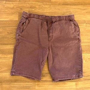 PacSun Bullhead Burgundy skinny shorts